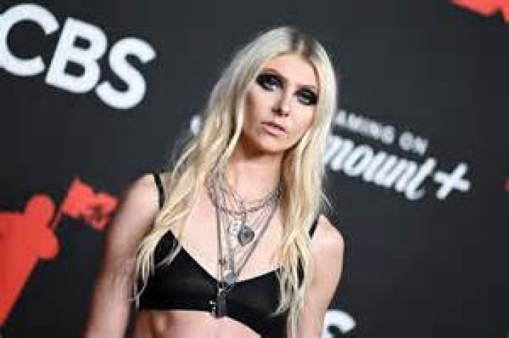 Taylor Momsen Net Worth - CelebNetWorth